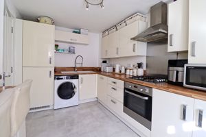 Kitchen- click for photo gallery